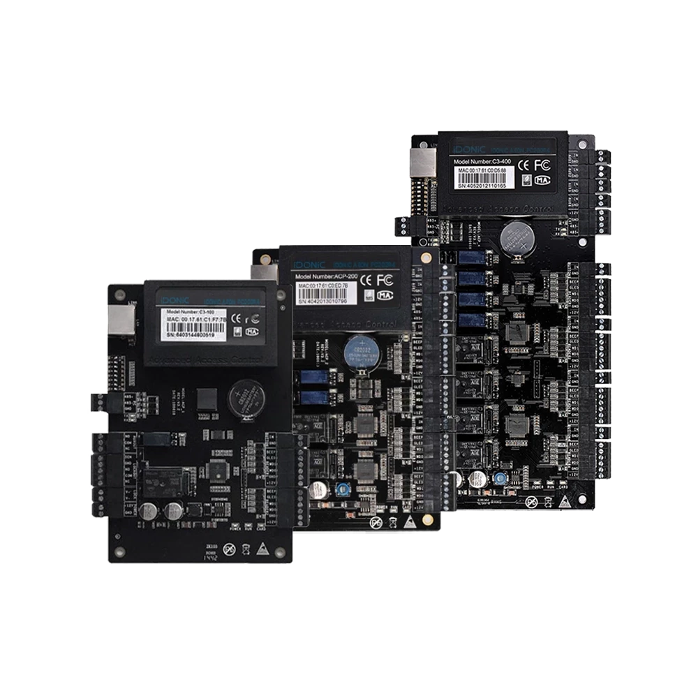 Três modelos da placa controladora IDONIC AEON PC105RS, alinhadas lado a lado, com circuitos e componentes visíveis